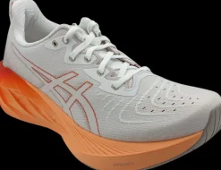 Asics Novablast 4 white/moonrock